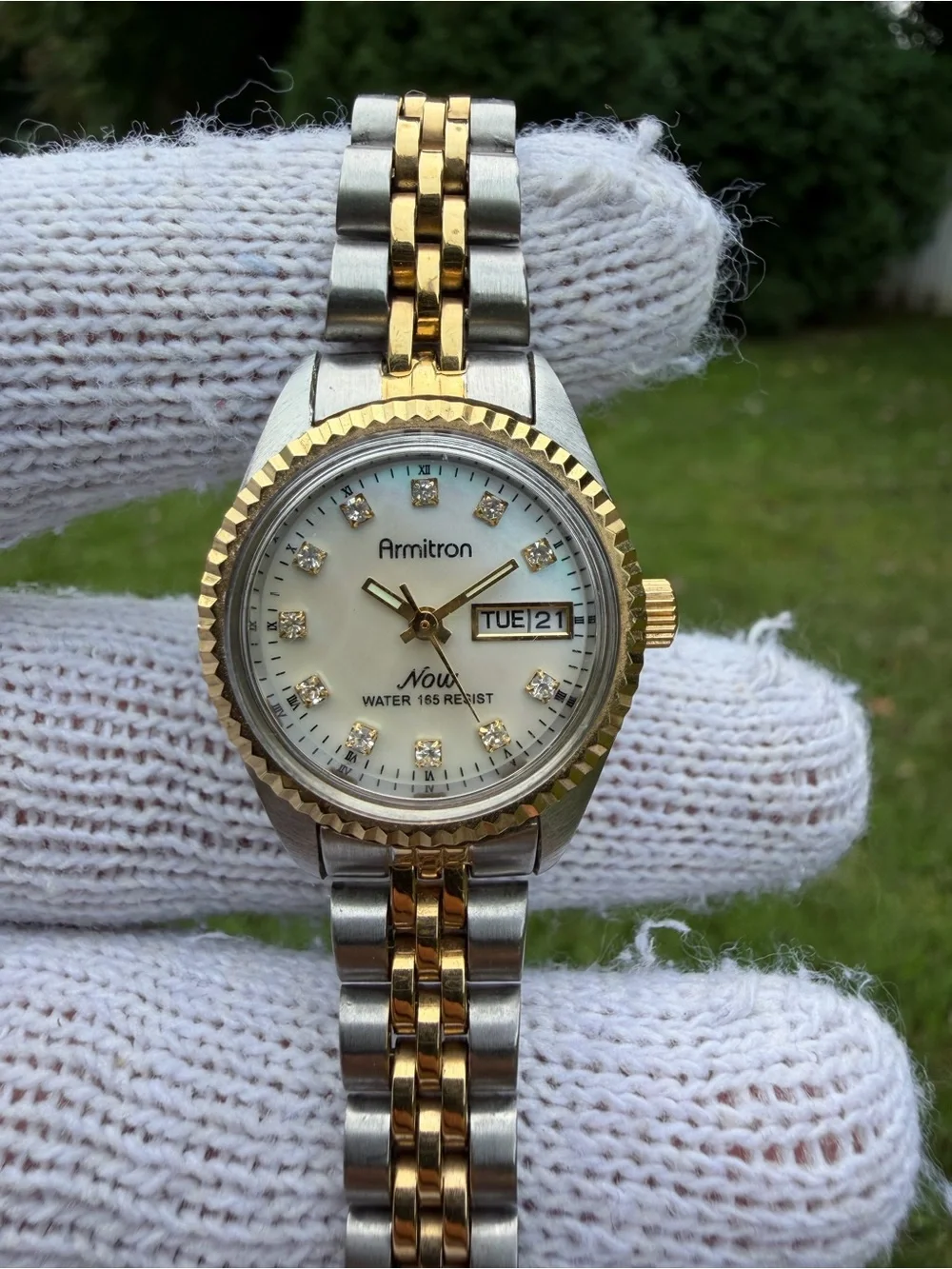 Vintage Armitron Now Women's Two-Tone Watch Day/Date Crystal Markers 165ft WR